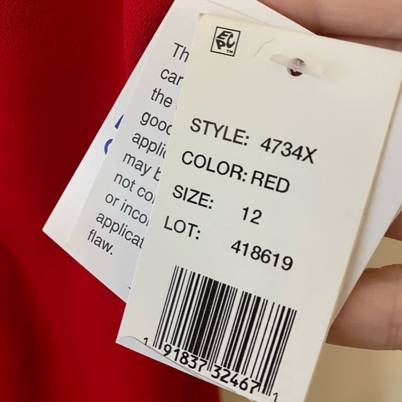 NWT Aqua Cherry Red Twist Front Cutout Midi Dress - Picture 4 of 5